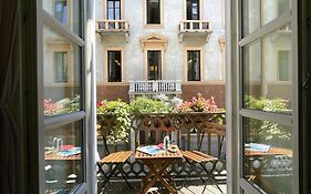 La Casa Di Ringhiera - Silenzioso Appartamento Di Charme Con Balcone Nel Quadrilatero Romano